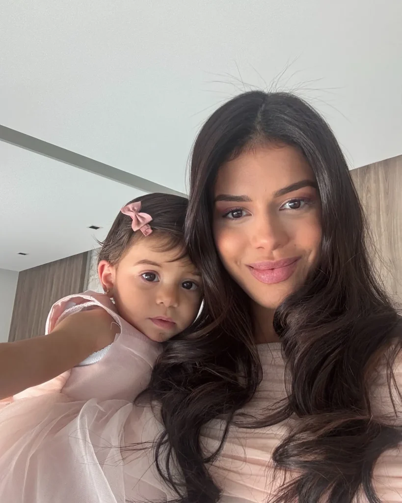 Topuria y Giorgina Uzcategui han roto.