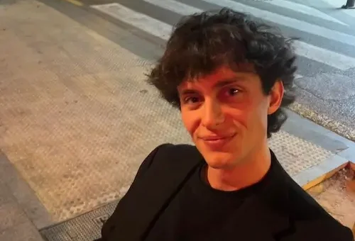 Jorge Guamis, cofundador y mentor dentro de la formación Revolutia IA Pro.